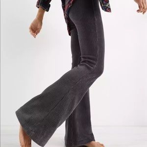 Aerie Groove-on Velour High Waisted Flare pant